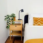 Casa Lo, Bright And Happy